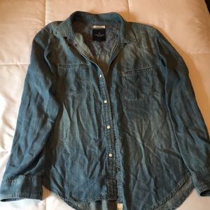 American Eagle large jean shirt